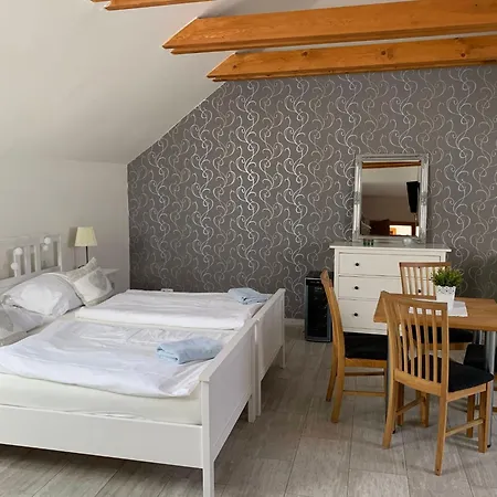 Apartmany U Orecha Boretice Exterior photo