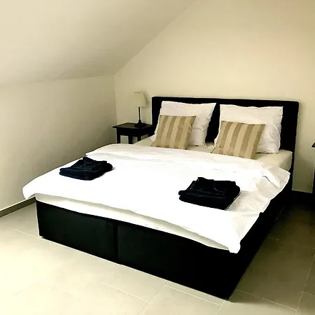 Apartmany U Orecha Boretice Exterior photo