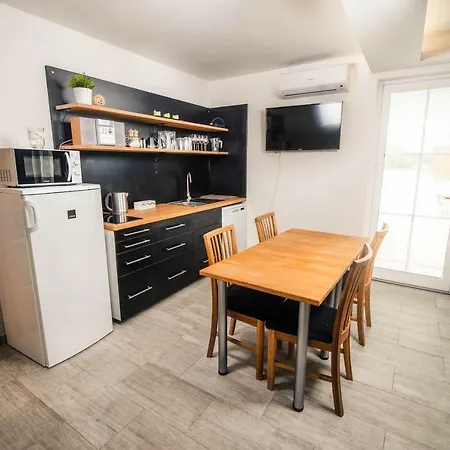 Apartmany U Orecha Boretice Exterior photo